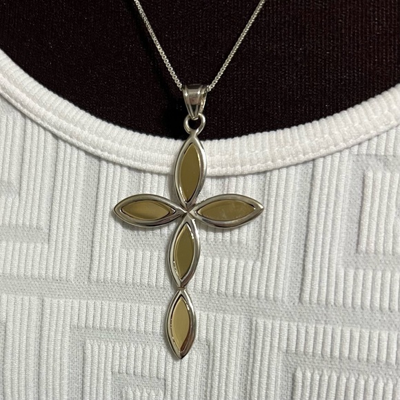 Sterling Silver 18” Large Cross Pendant Necklace - Picture 1 of 4